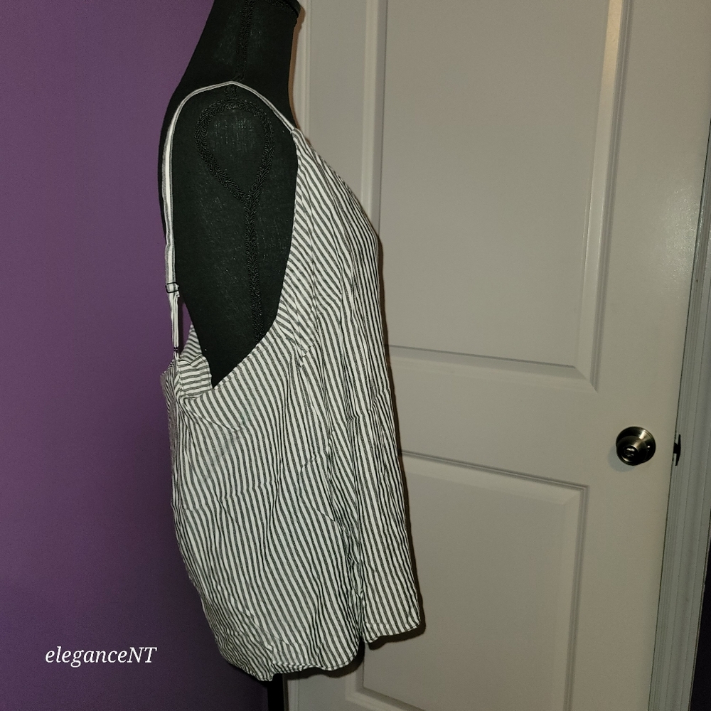 Old Navy Blue and White Buttoned Sleeveless Camisole Sz: XL - Picture 6 of 8